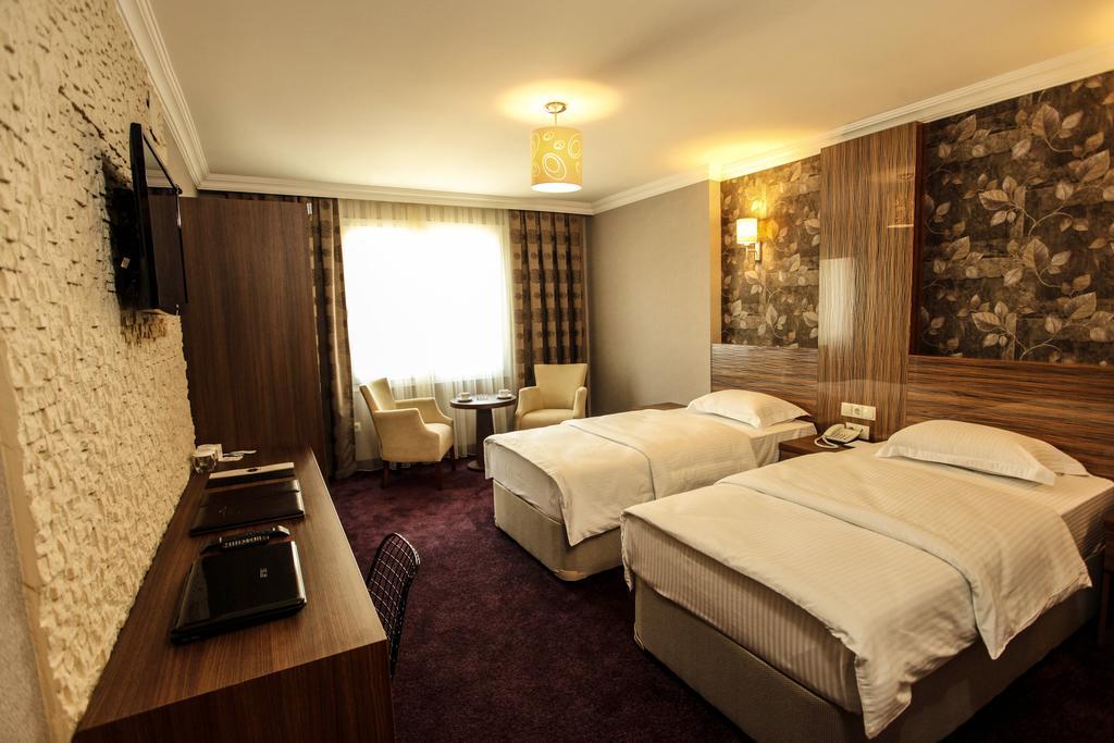 Grand Akcali Otel İskenderun Стая снимка