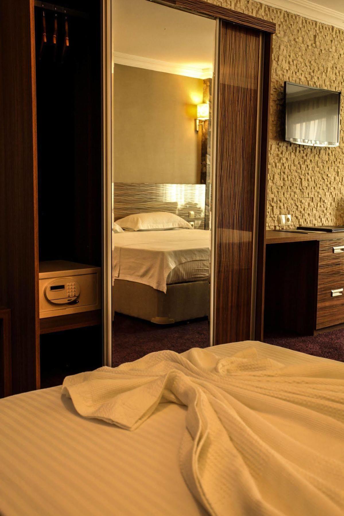 Grand Akcali Otel İskenderun Екстериор снимка